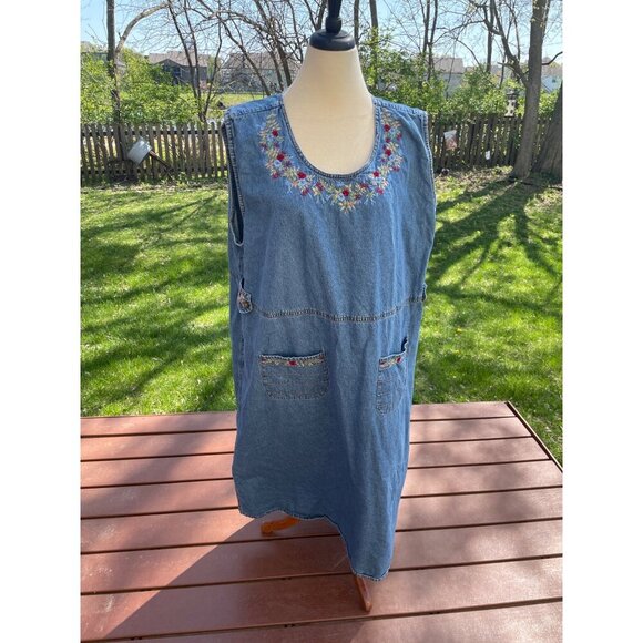 Jane Ashley Dresses & Skirts - Jane Ashley Womens Denim Embroidered Sleeveless Dress With Pockets & Floral Acce